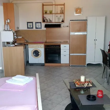 Apartamento Frini Sunset *